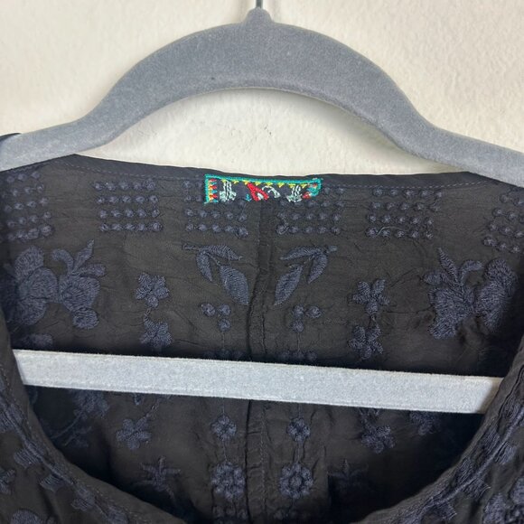 Johnny Was Black and Blue Floral Embroidered Blouse XS Boho Peasant Whismygoth D - Picture 4 of 7
